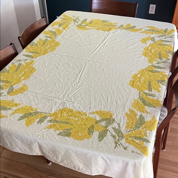 Vintage Vera Neumann Floral Tablecloth- 80”x49” - Picture 1 of 3